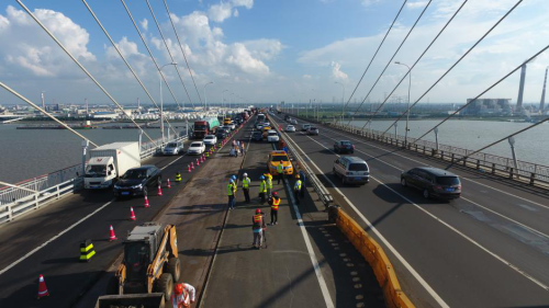 苏通大桥集约化养护施工结束恢复正常通行