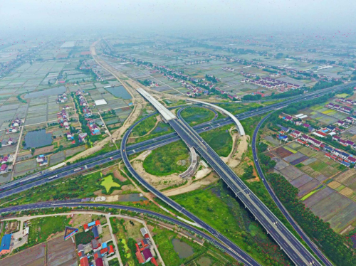 雪岸枢纽是海启高速公路的重要节点工程,连接沈海高速公路和启扬高速