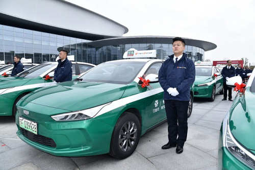 南通首批100辆新能源出租车上线